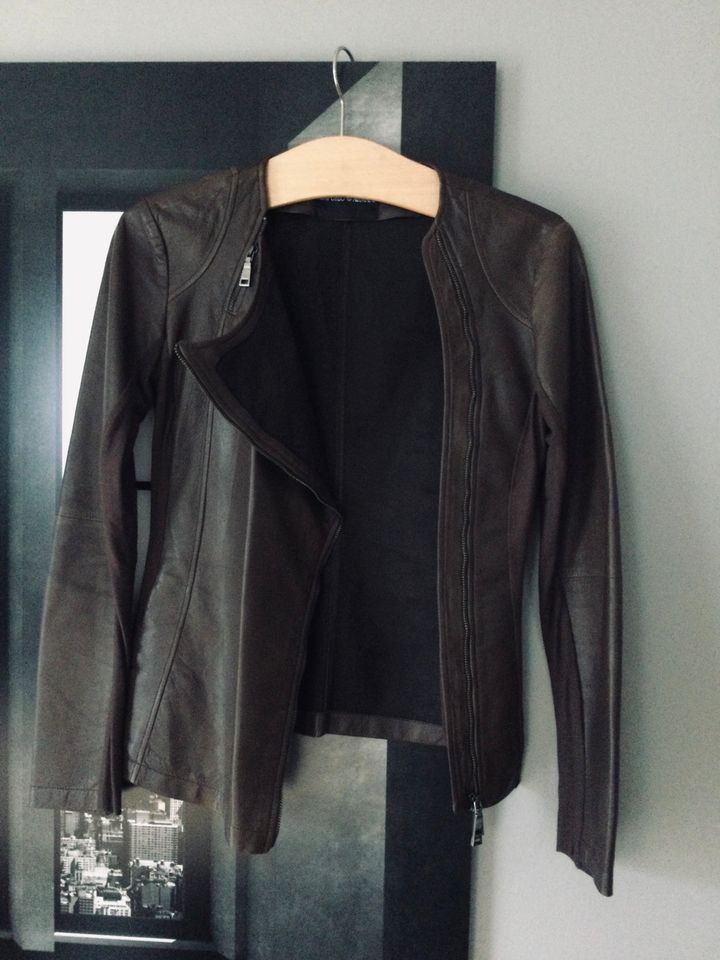 NP: 795€ Emporio Armani Designer Jacke schwarz Biker Lammleder S in München