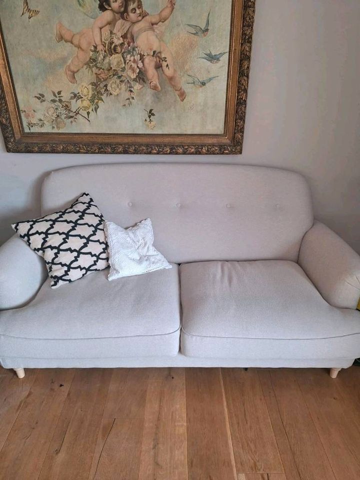 ikea Sofa ESSEBODA 2er-Sofa, Knäbäck hellbeige Neuwertig in Neubrandenburg