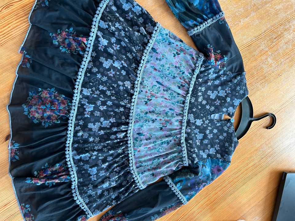 Wunderschönes Kleid von Desigual 98/104 110 122 festlich blau in Themar