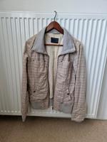 Jacke von Only zu verkaufen Marburg - Wehrda Vorschau