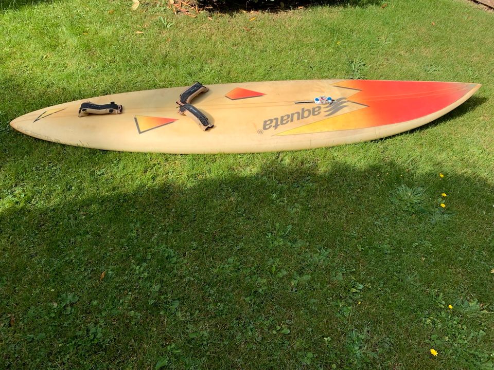 Surfboard Aquata Wave Board (custom-made) komplett mit 4 Segeln in Hamburg