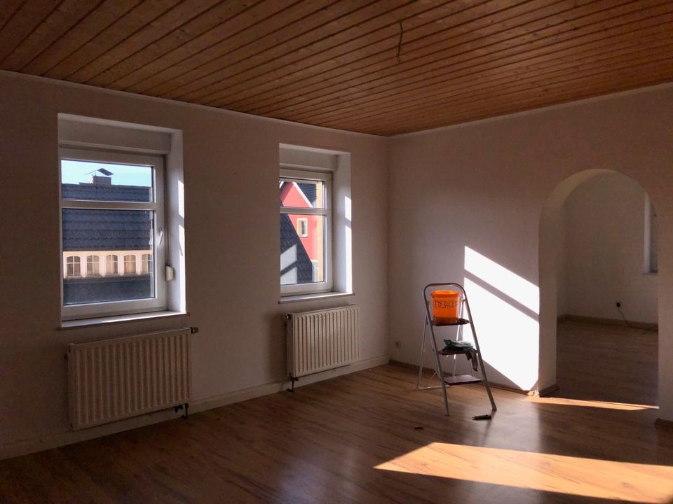 4 Zimmer Wohnung mit zus. Ofen in Seifhennersdorf