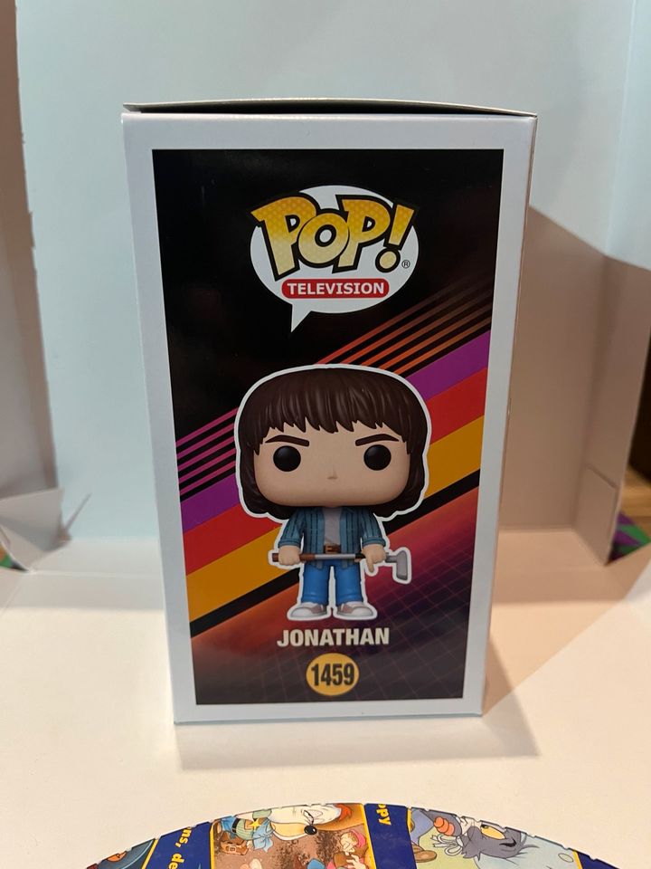 Funko Pop Jonathan Stranger Things 1459 in Schwindegg