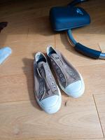 Top Zustand. Nur 2 Mal getragen  Converse  Schnürsenkellos Gr. 37 Nordrhein-Westfalen - Rösrath Vorschau