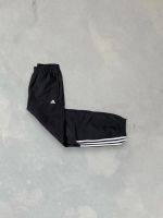 Adidas Trackpants / Jogginghose schwarz weiß Gr XS 164 Retro 90 Nordrhein-Westfalen - Krefeld Vorschau