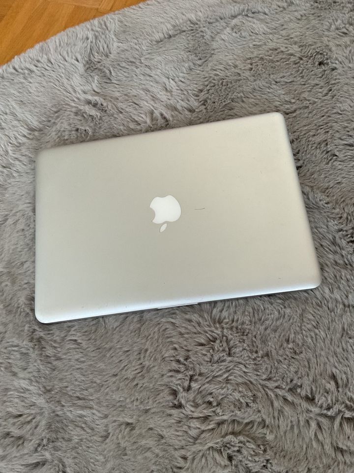 MacBook Pro (für Reparatur geeignet) in Karlsruhe
