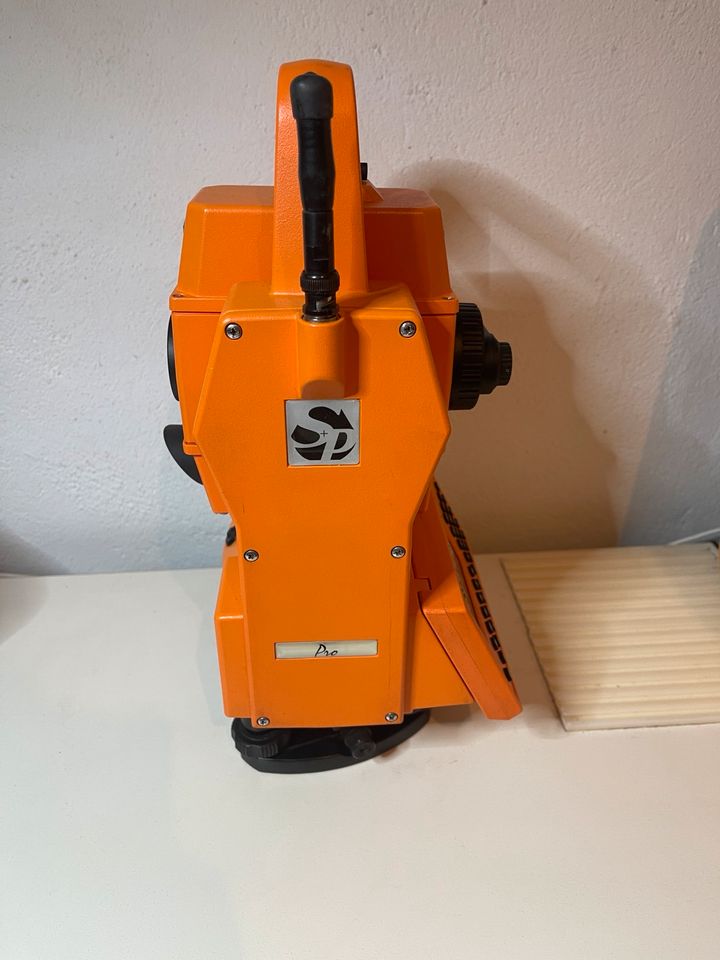 Geodimeter 610S, Tachymeter Robotik, Totalstation in Kulmbach