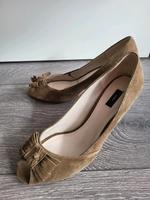 ZARA Peeptoes Braun Veloursleder Gr. 40 Neu Hessen - Taunusstein Vorschau