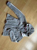 Trendy Sweater mit Kaputze, Gr. M, grau mit weißen Paspeln**TOP** Baden-Württemberg - Bühl Vorschau