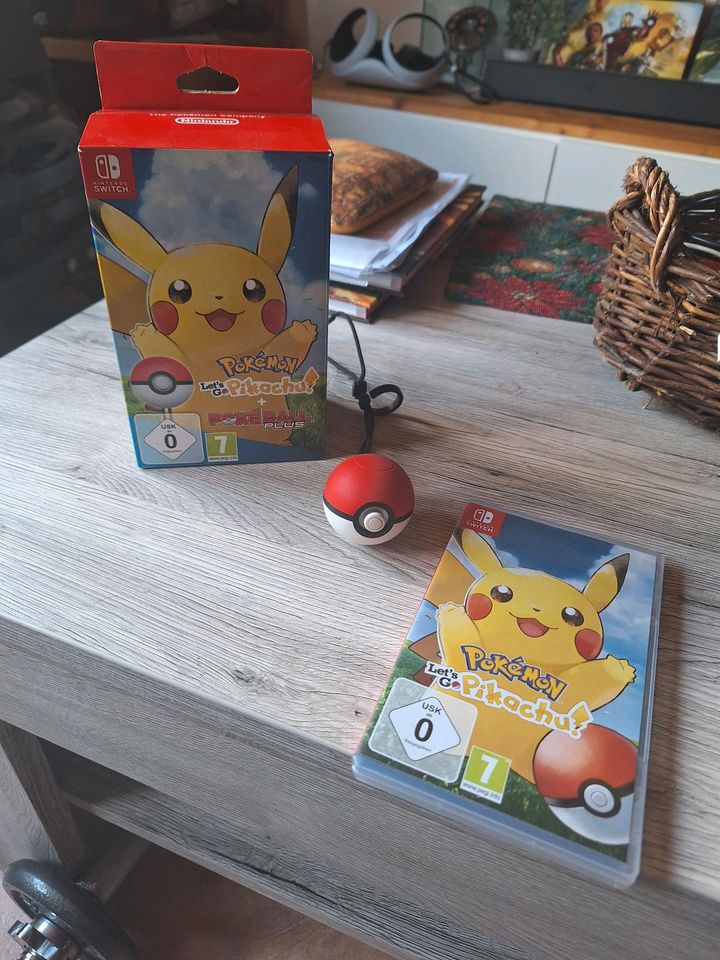 Pokemon Lets Go Pikachu Switch Pokeball Plus Bundle in Aachen