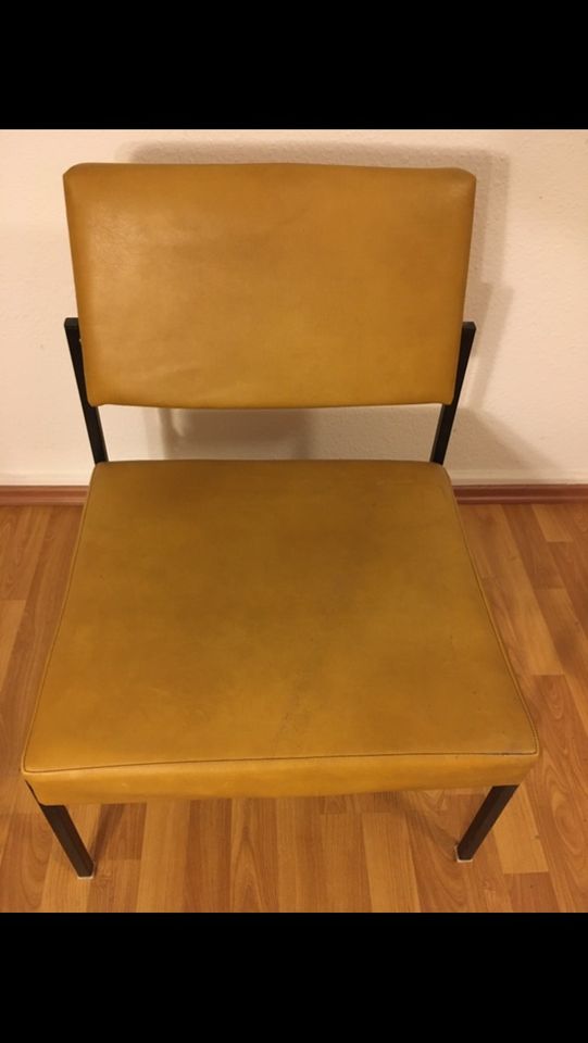6x THONET Sessel 1x THONET Tisch Stuhl Original vintage in Frankfurt am Main
