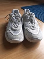 Adidas Schuhe Sneaker Ozelia Gr. 35 weiß Nordrhein-Westfalen - Velbert Vorschau