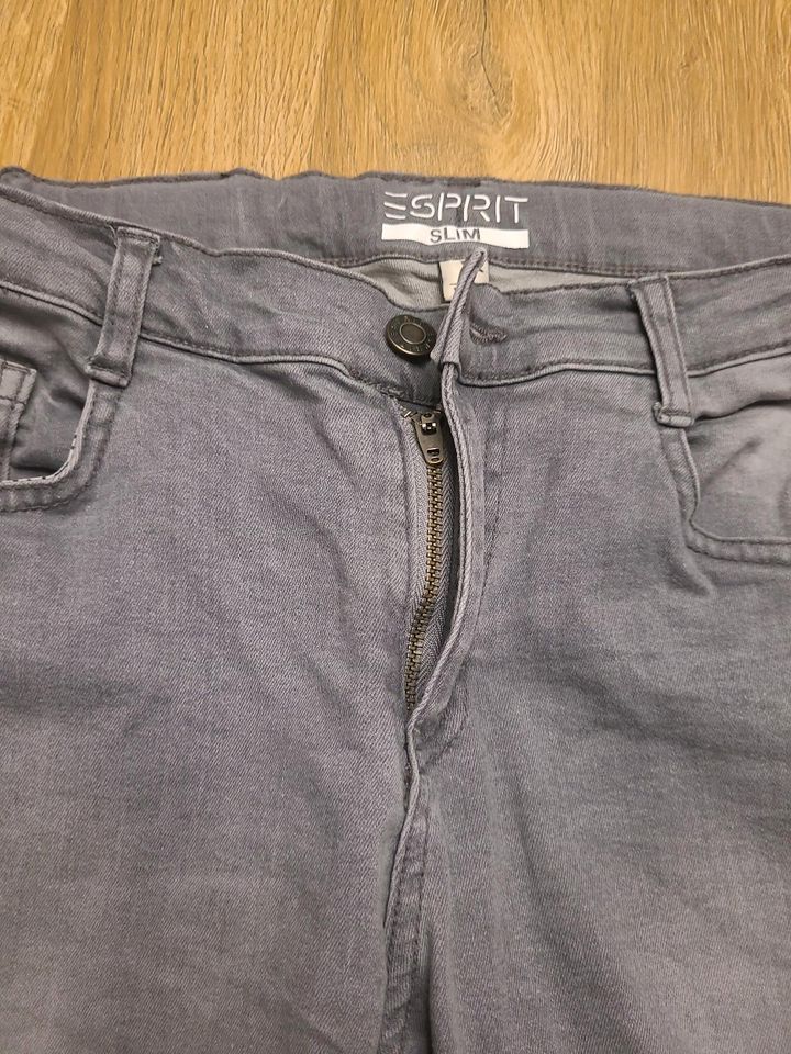 Esprit Jeans in Olbersleben