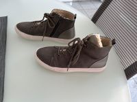 Schöne ❤️ hohe, gefütterte Sneaker, Gr. 37 dunkel grau/khaki Hessen - Hohenahr Vorschau