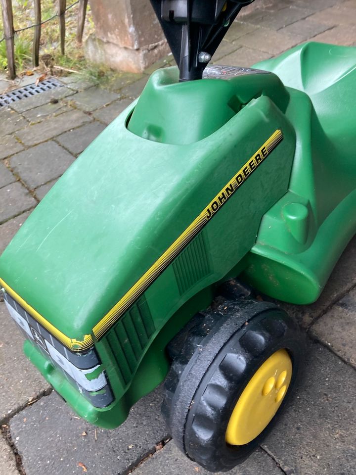 Original Bobby Car John Deere Trecker in Basberg Eifel