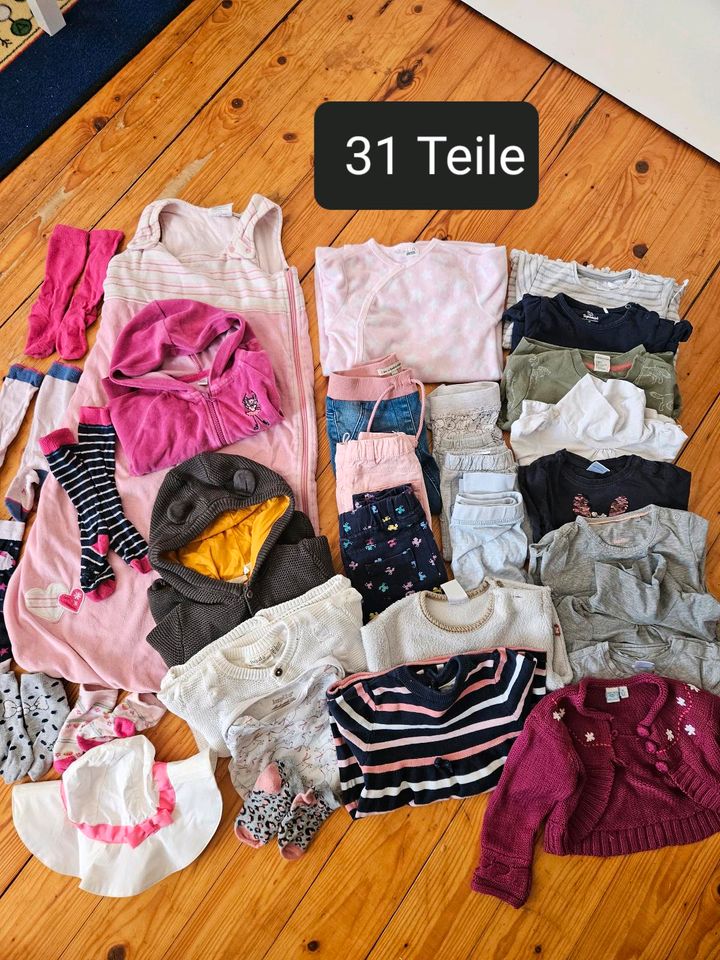 Größes Kleider Paket Größe 86 (31 Teile) in Staufenberg