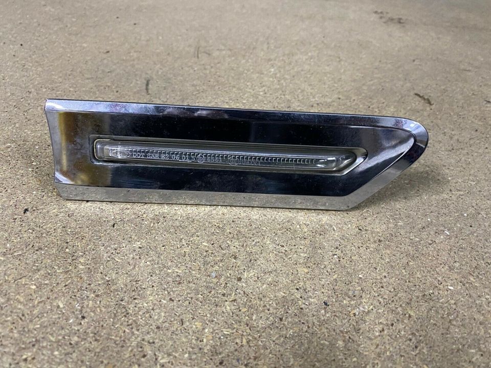 Bmw 7er F01 Blinker Kotflügel rechts Chromblende 7203372 in Recklinghausen