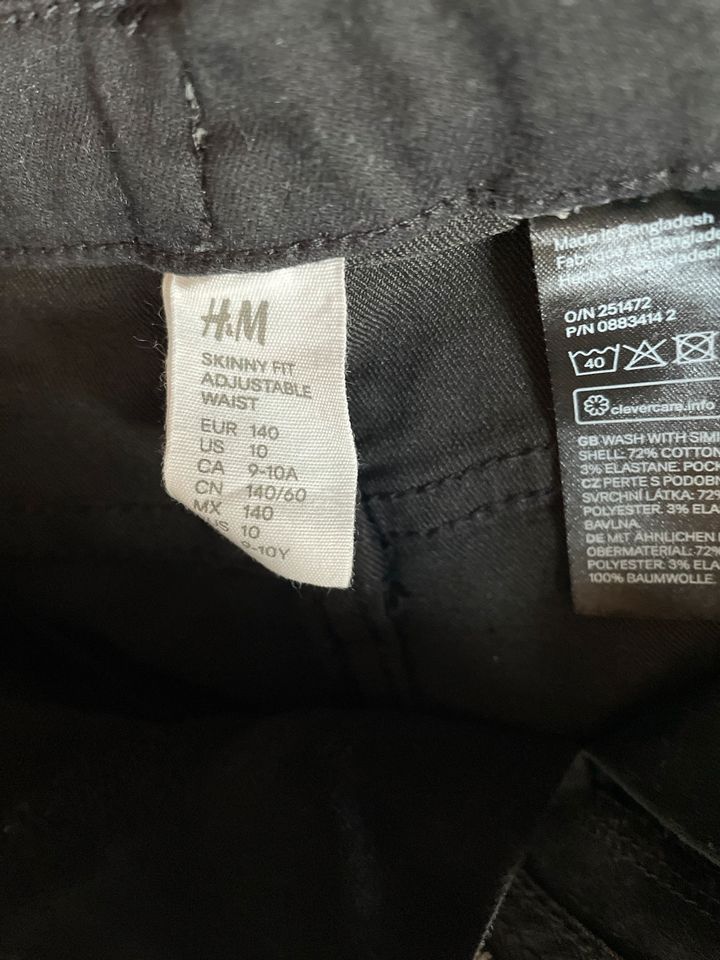 Skinny fit Jeans Hose schwarz H&M Mädchen 140 in Schönau v d Walde