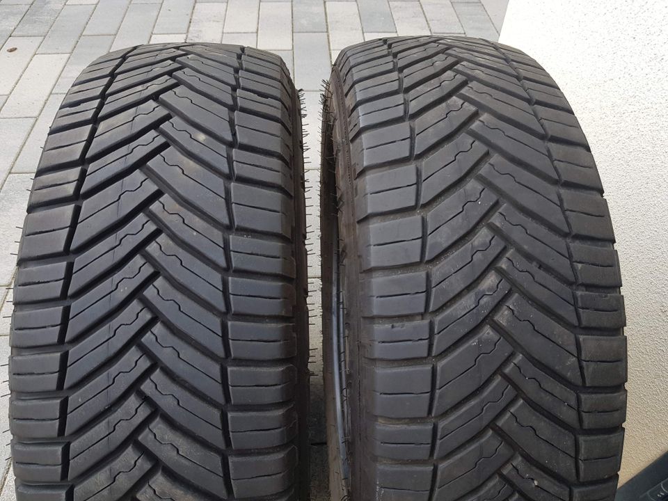 2x Allwetterreifen Michelin Agilis Crossclimate 215/60R17C in Deißlingen