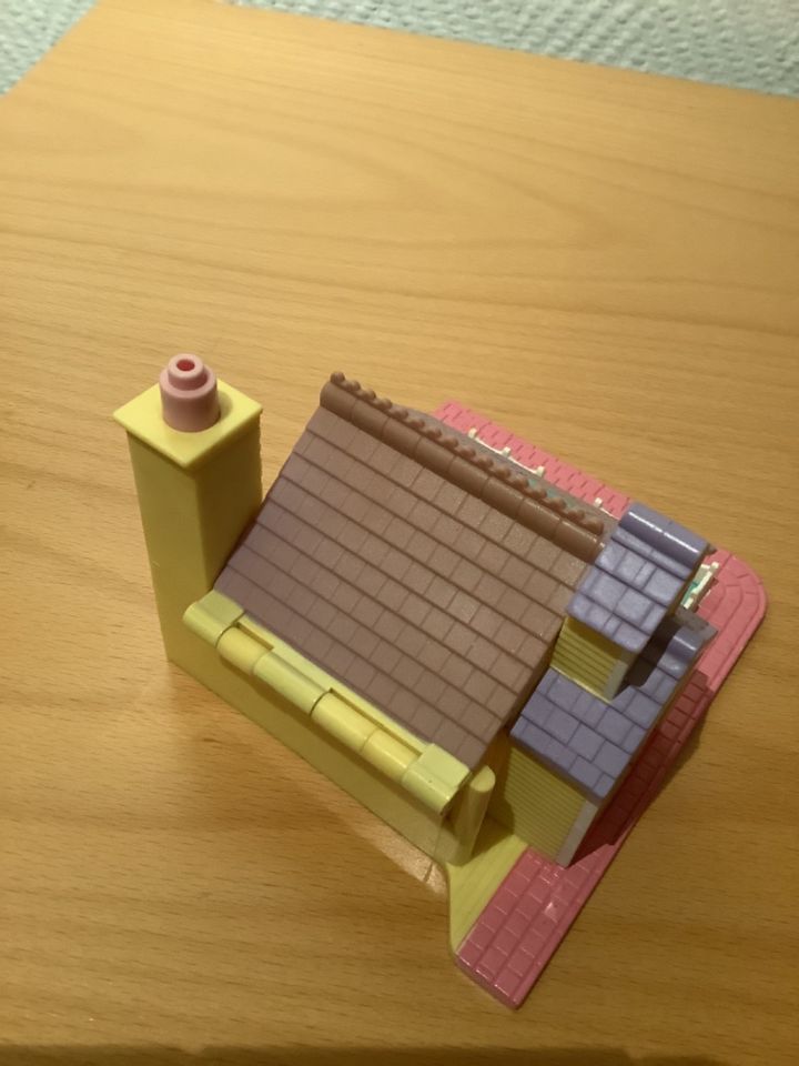 Polly Pocket Schule Dose Haus 90er in Duisburg