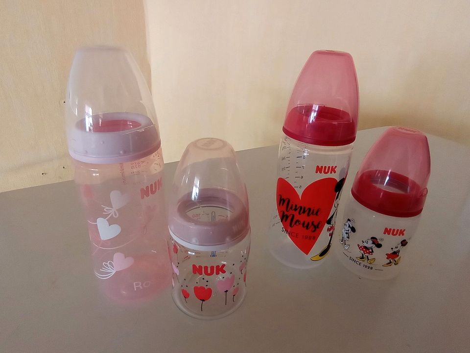 Neu NUK Babyflaschen in Oberlahr
