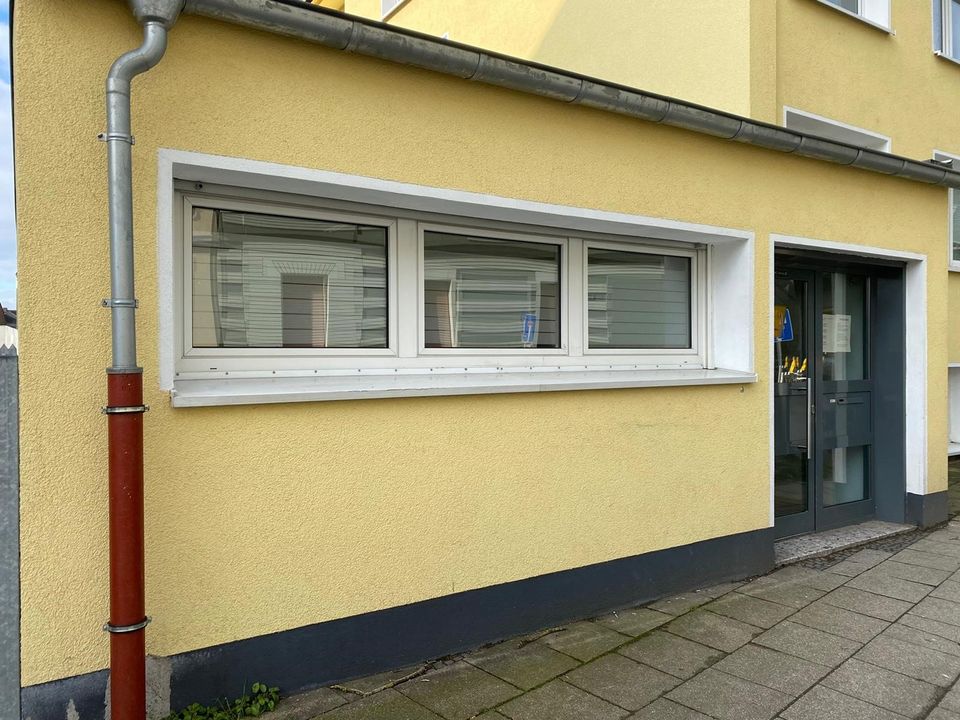 Praxis-/Büroräume auf ca. 110 m² mit separatem Eingang zu vermieten in Oberhausen