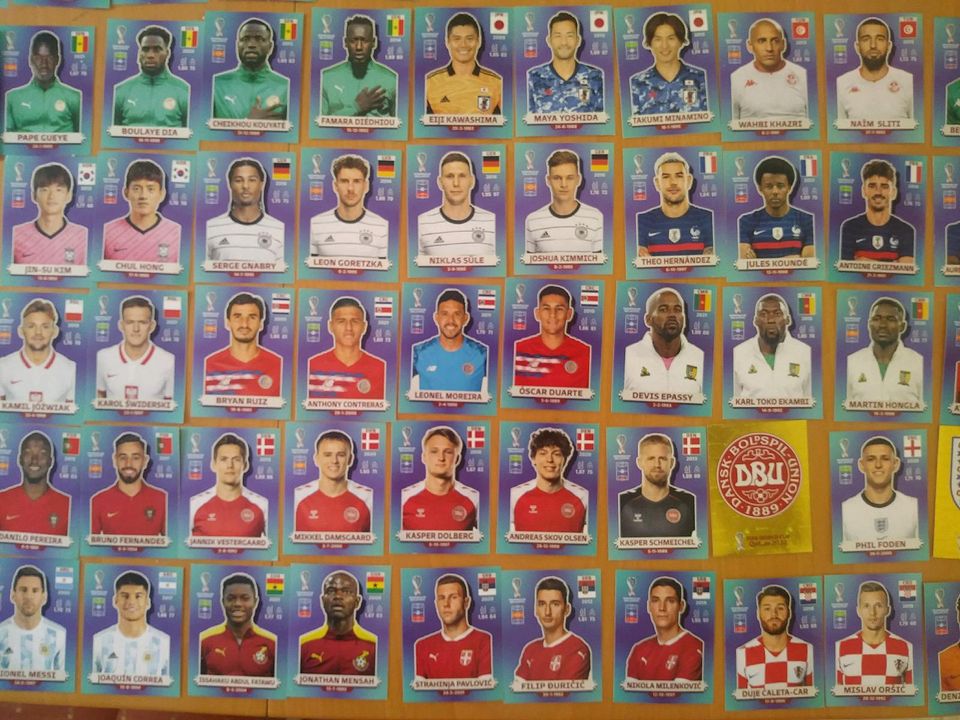 Sammelbilder, u. a. Panini WM 2022, EM 2020, Shaun d. Schaf in Bockhorn