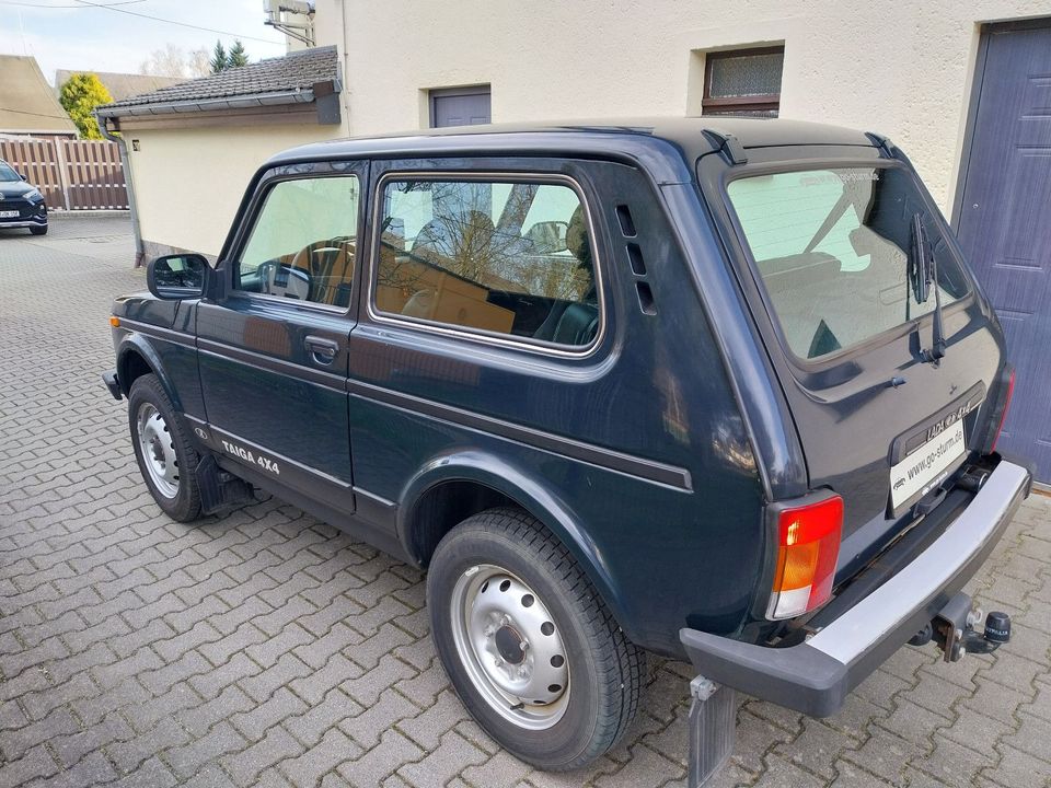 Lada NIVA 4*4 TAIGA AHK RADSCHALE KONSERV ABS ERSTBES in Neustadt