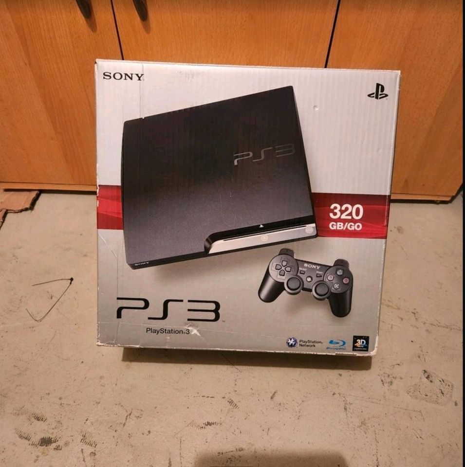 Playstation 3 mit 320 GB, Controllern, Spiele und Originalverpack in Schongau