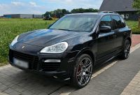 Porsche Cayenne Turbo S  TÜV Neu 05/26  // Standheizung Nordrhein-Westfalen - Harsewinkel Vorschau