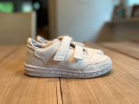 Adidas Tennisschuhe Sneaker Klettverschluss Gr. 35 Kr. München - Planegg Vorschau