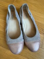 Paul Green Ballerinas 6 1/2 40 Leder grau rose Leipzig - Leipzig, Südvorstadt Vorschau