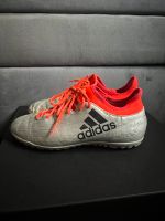 Adidas Sport Hallen Fußball Schuhe top unisex 42 silber rot Hessen - Hanau Vorschau