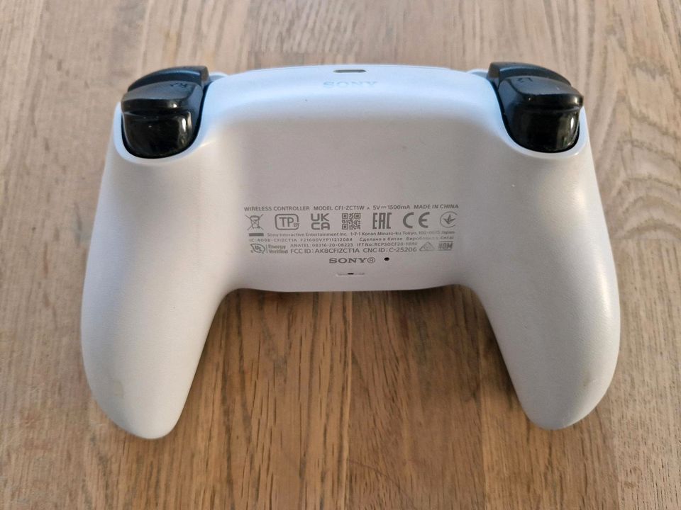 PS 5 Dual Sense Controller / Playstation 5 Gamepad in Halle