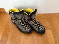 Salewa Gore tex Wanderschuhe Wanderstiefel 42,5 Bayern - Starnberg Vorschau