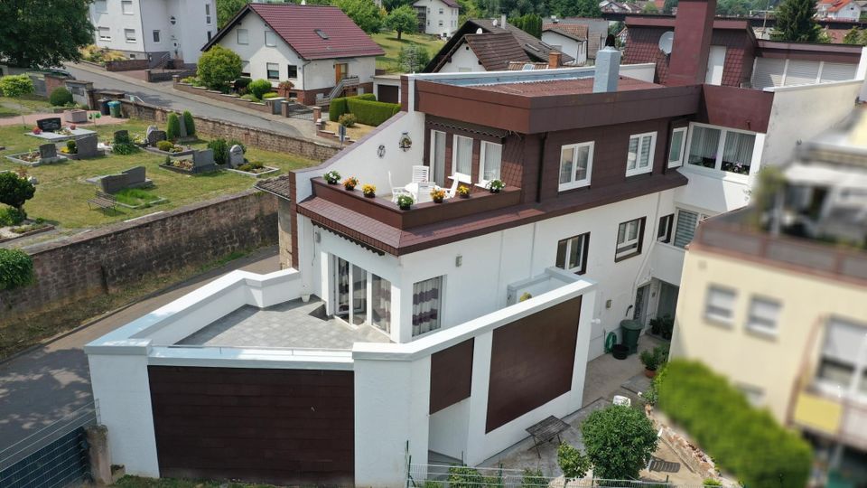 2-Familienhaus mit Option auf eine dritte Wohnung in Höchst im Odenwald