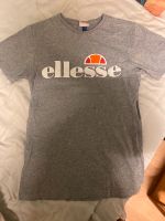 Ellesse T-Shirt Grau in Xs aber wie S Sachsen-Anhalt - Halle Vorschau