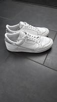 Sneaker / Adidas / weiß / 42 2/3 Niedersachsen - Rehden Vorschau