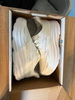 HOKA Clifton 9 Gr. 41 1/3 NEU Köln - Porz Vorschau