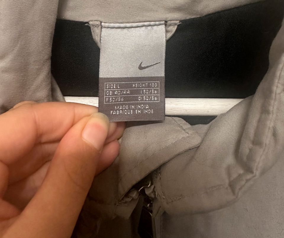 Nike Jacke Vintage (Übergangsjacke) in Essen