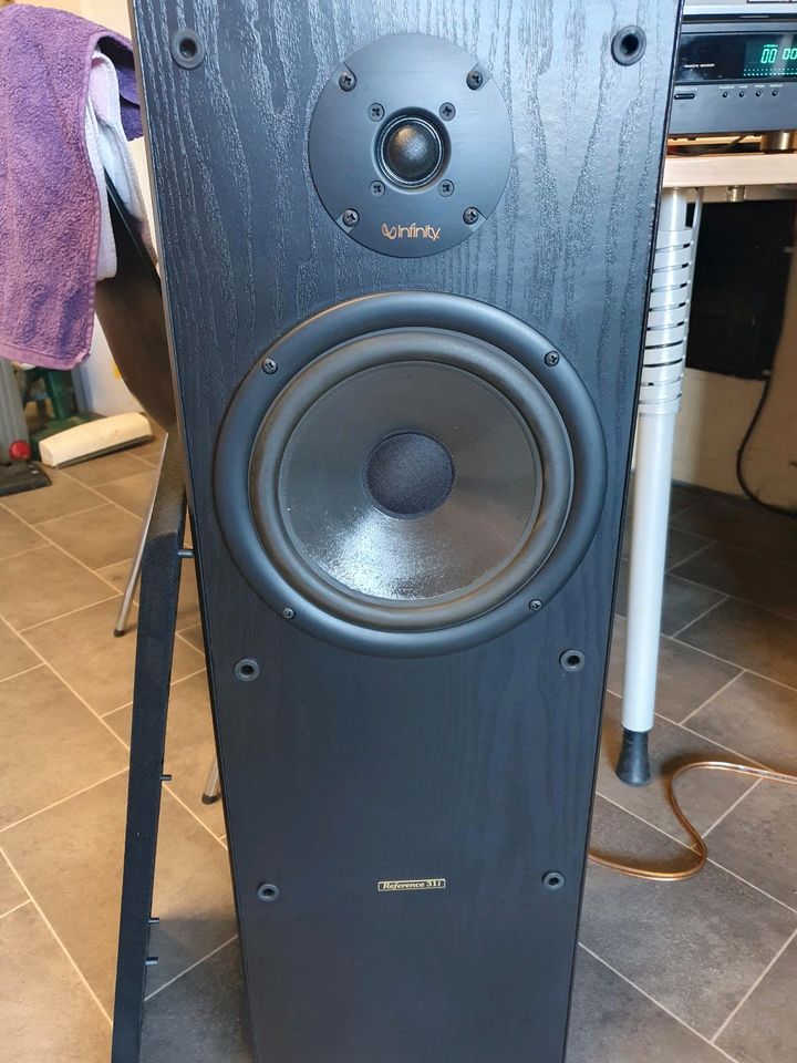 Infinity Reference 31 , marantz  CD 40 , pioneer in Bremen