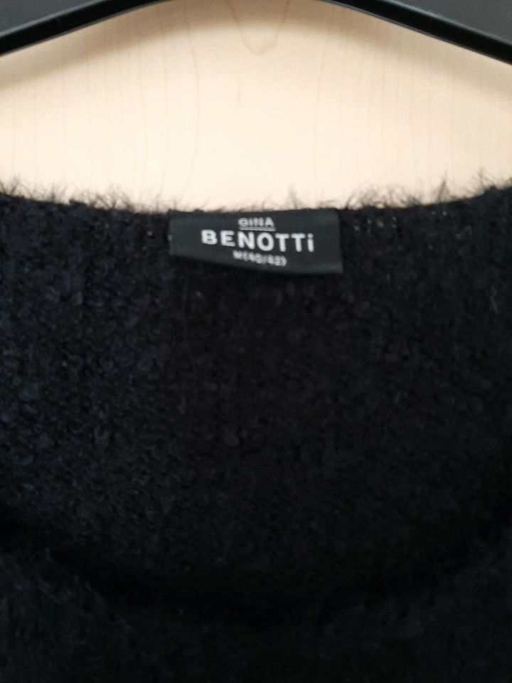 Pullover schwarz mit Notenschlüssel Größe M in Grettstadt