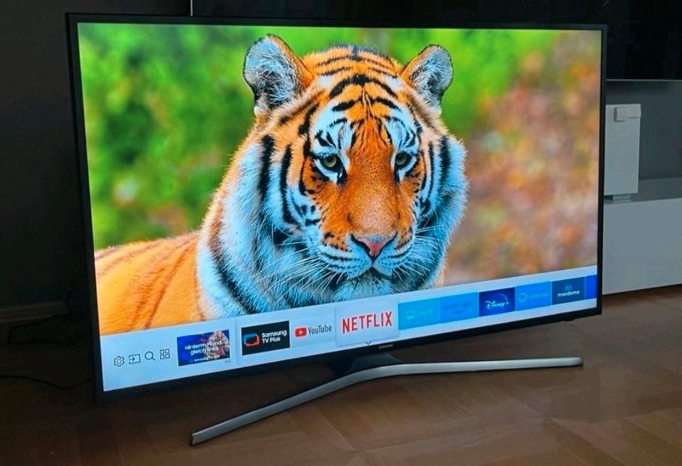 Samsung 55 Zoll UHD 4K Smart TV (liefern möglich) in Berlin