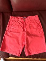 Tommy Hilfiger Shorts Gr 152 rot München - Schwabing-West Vorschau