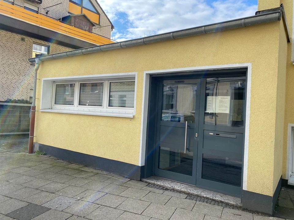 Praxis-/Büroräume auf ca. 110 m² mit separatem Eingang zu vermieten in Oberhausen