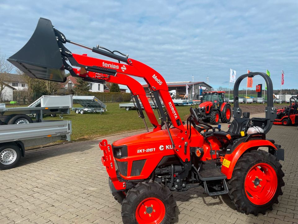 Kubota EK1-261 Rops 25 PS Traktor Kleintraktor mit Frontlader in Bopfingen