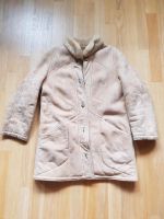 Retro Vintage Damen kuschelige Winterjacke Lammfell Leder S - M Hessen - Wiesbaden Vorschau