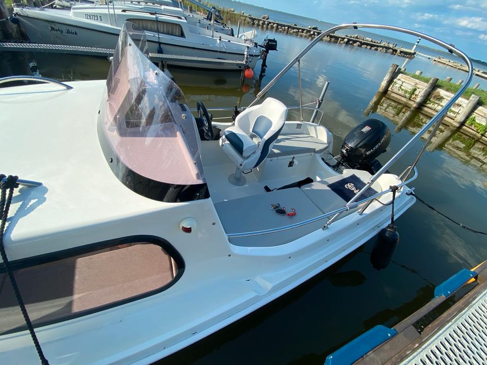 Motorboot Angelboot Kajütboot Bj 5/21, 30PS Motor mit Trailer in Rostock