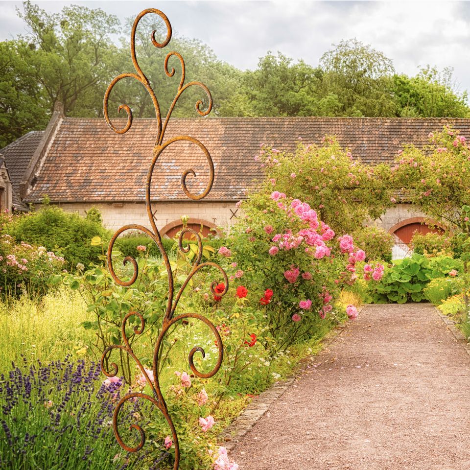 Rankhilfe "Floral" aus Metall mit Edelrost Höhe 160cm in Eime