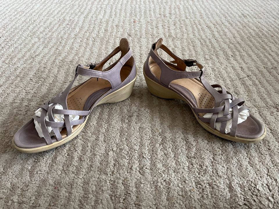 Ecco Sandalen light plum in Mannheim